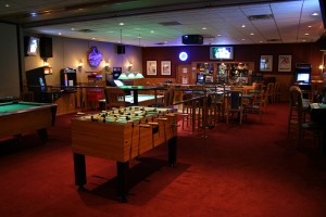 Wausau Hotel HOJO Charlies Bar