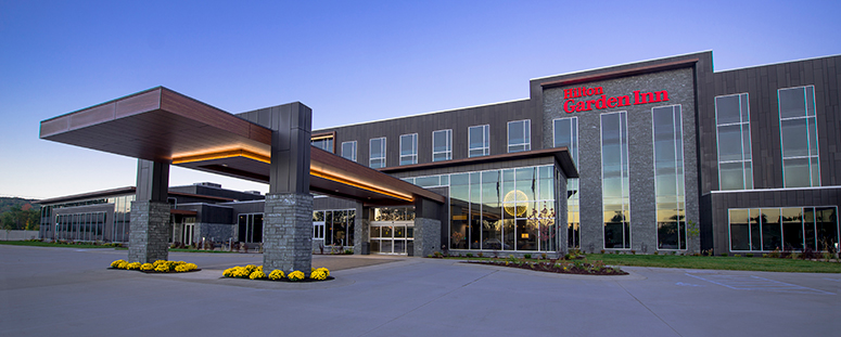 Hilton Garden Inn Wausau Entrance