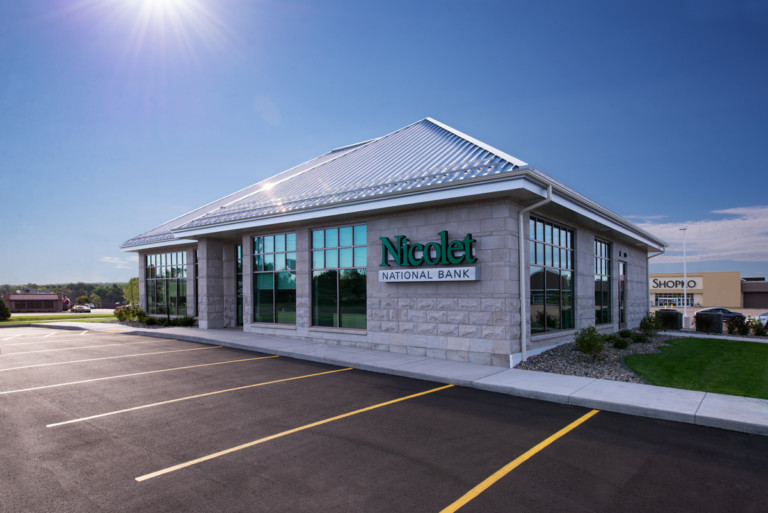 NicoletBankRhinelander Exterior1web Ghidorzi Construction
